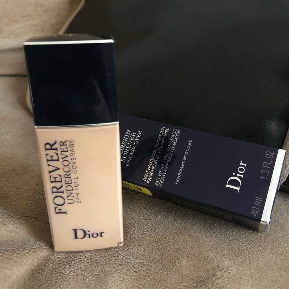 Dior Skin Forever Undercover 35